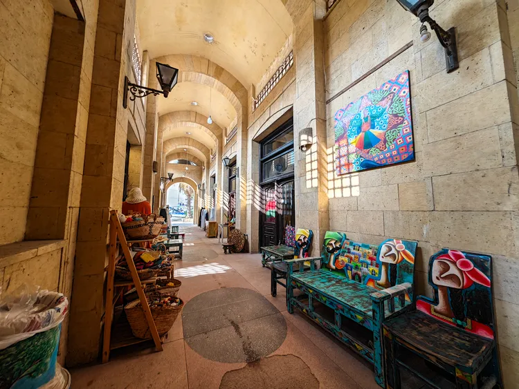 坐落於開羅科普特老城區周邊的福斯塔市集。田欣雲攝影