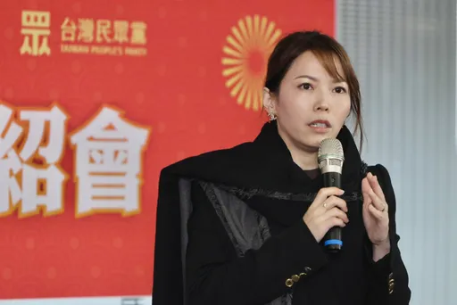 鍾小平告民眾黨偷台智光公文 陳智菡駁斥「雲端找得到」:沒趁月黑風高影印帶走