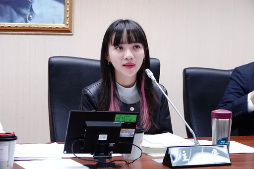 槓徐巧芯卻收死亡威脅! 黃捷:要幫「心愛的巧芯」出氣就應理性討論