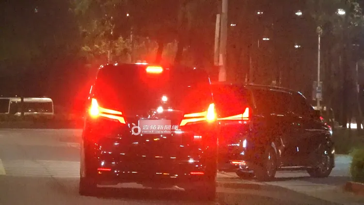 韓國影后孫藝真首度造訪台北101，滿載而歸返回下榻的台北漢來大飯店。特勤中心攝