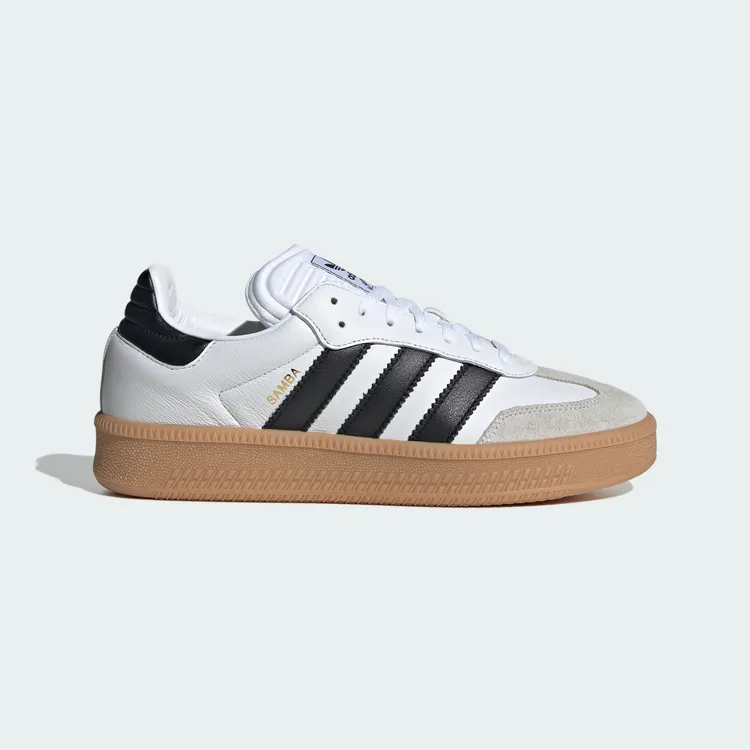 adidas Originals SAMBA XLG，3890元。品牌提供