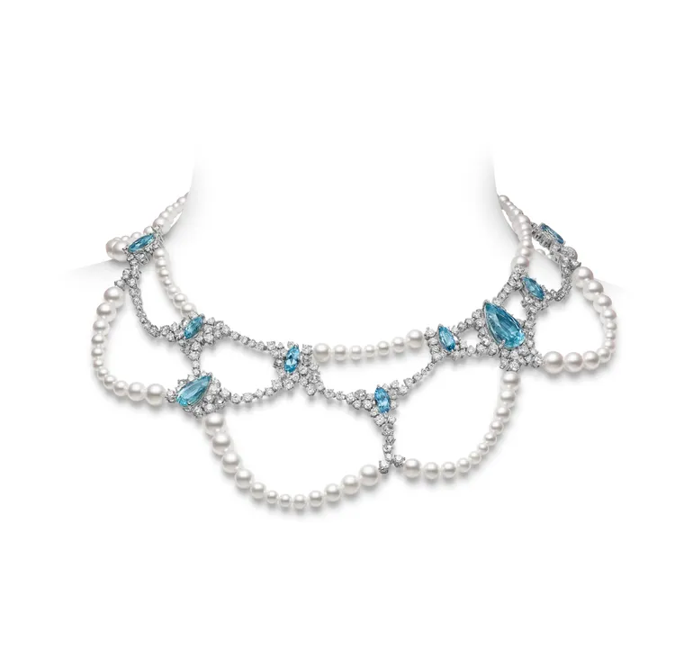 海水漣漪造型珍珠海藍寶石項鍊，568萬元。品牌提供