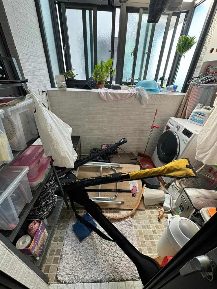 安歆澐家具散落。本人提供