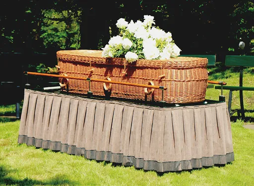 壹蘋派生活美語　以「環保葬」回歸自然（一）