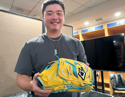 驚喜！鄧愷威大聯盟初登板　對手日籍強投達比修送上大禮