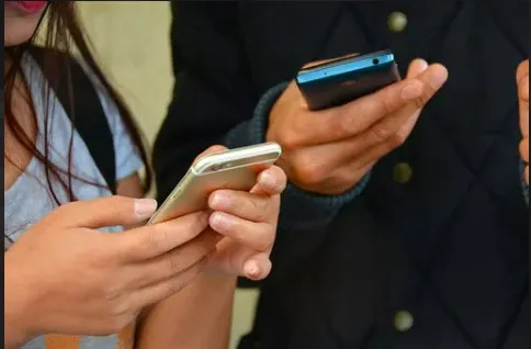 網友紛紛在PTT上哀號，表示5G訊號斷網只剩3G，但4G用戶卻都沒事。（示意圖／Pixabay）