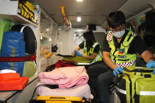 台中女大生驚傳校園墜樓亡　師生目睹「倒臥血泊」嚇壞了