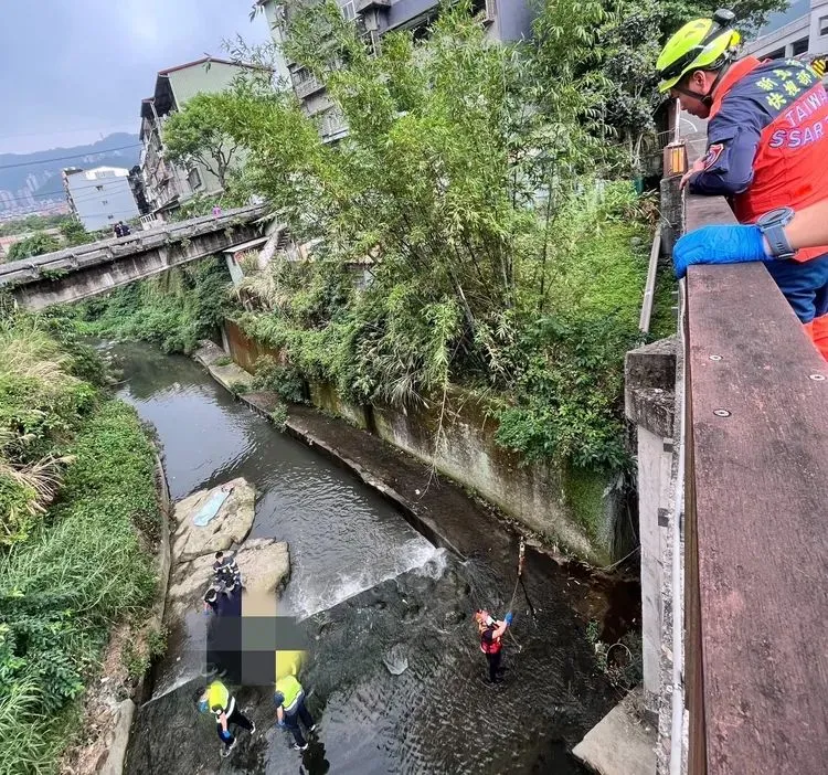 鍾姓警員墜溪身亡，初步排除他殺，這已是今年第5起警察自戕案。資料照片