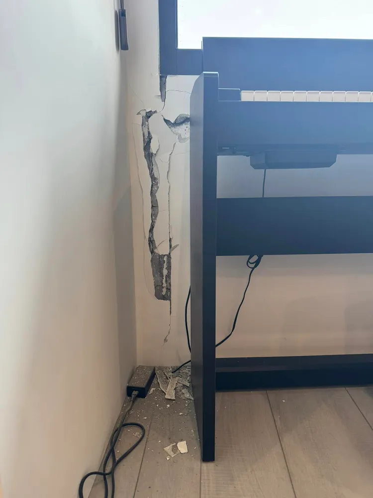 李佳薇家中地震的災情。翻攝李佳薇臉書