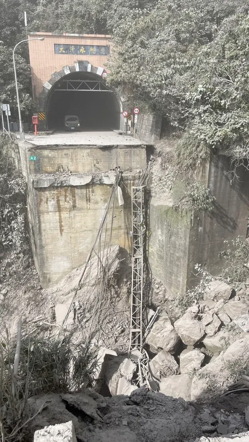 花莲大清水隧道断! 公路局:苏花公路全线封闭