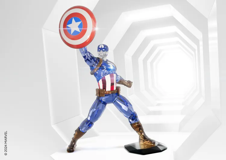 「MARVEL x Swarovski」美國隊長，2萬1000元。品牌提供
