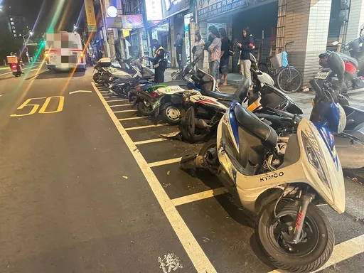 司機大哥累了嗎？台北公車保齡球VS機車骨牌影片曝光