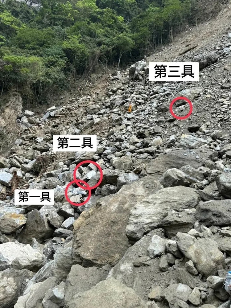 三具遺體位置，位置距離並不遠。花蓮消防局提供