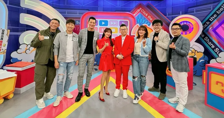 BEN（左起）、侯昌明、聶雲、佩甄、沈玉琳一起錄影。緯來戲劇台提供