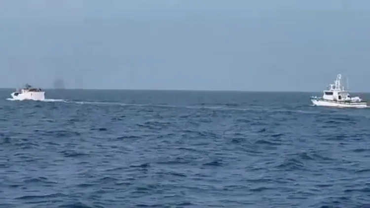 「鴻興漁號」動力疑似正常，讓海巡人員認為疑點重重。翻攝畫面