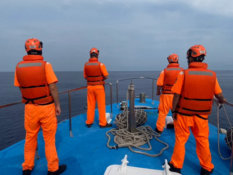 海巡接獲通報，即展開搜尋。翻攝畫面