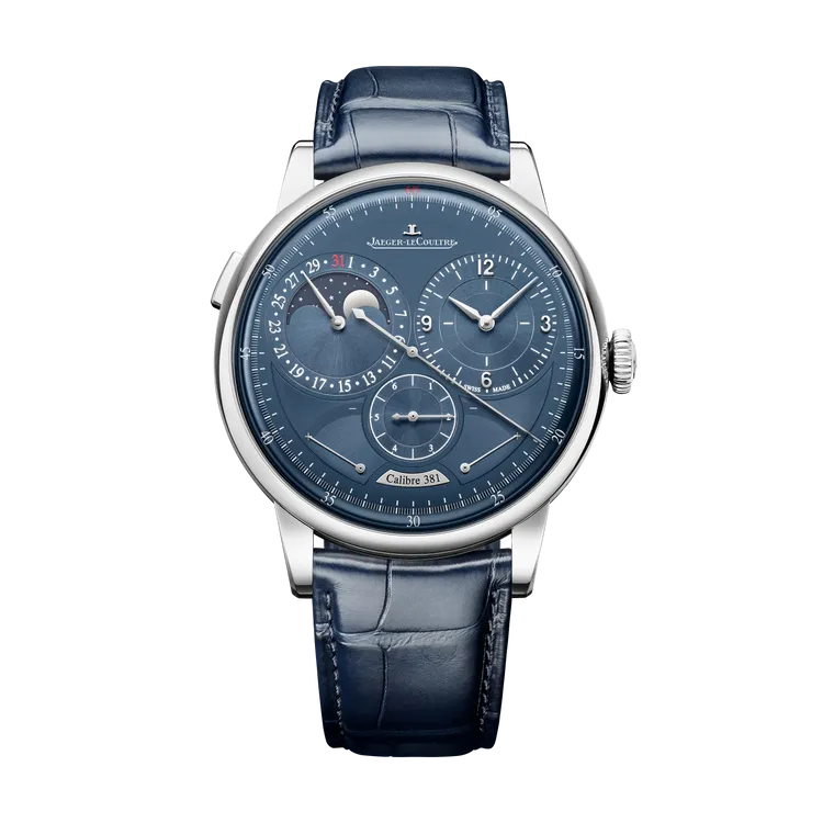 積家雙翼系列月相日曆腕錶，42.5mm，精鋼錶殼，藍色乳白錶面，鱷魚皮錶帶，積家381型手動上鏈機械機芯，動力儲存50小時，防水深度40米，142萬元。品牌提供