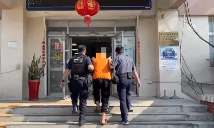 洪嫌闖空門誤觸警鈴，被警察逮個正著。翻攝畫面