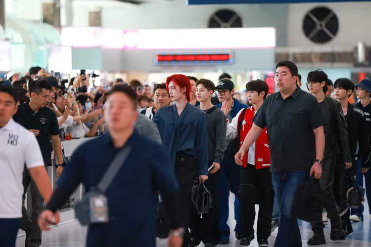 ZB1中國成員RICKY紅髮非常顯眼。讀者提供