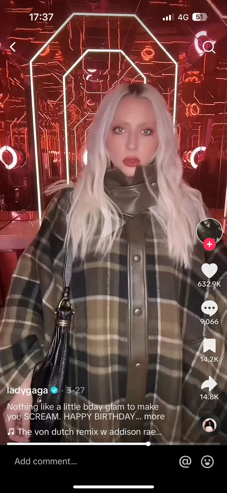 Lady Gaga在變裝造型影片中換上Chloé單品。翻攝Lady Gaga官方Tiktok