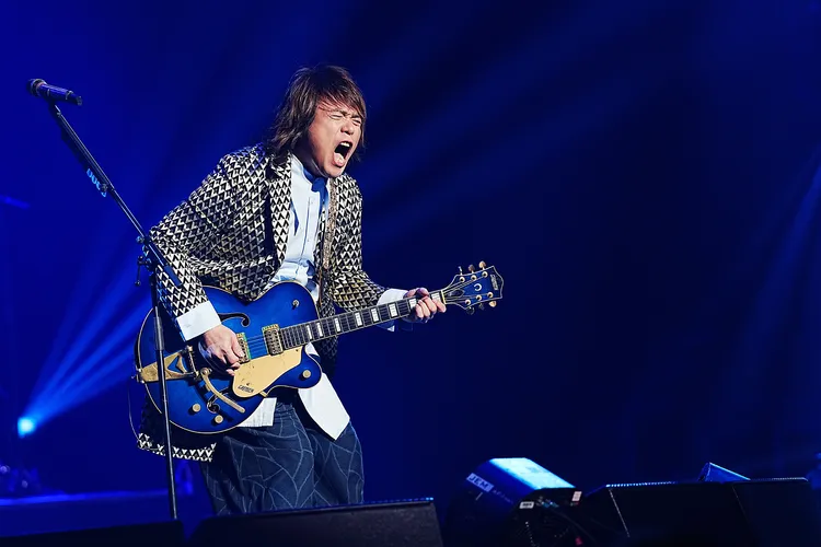 伍佰被歌迷喊加班。寬魚國際／月光音樂提供