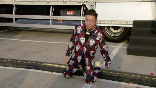 董至成使出萬年老哏進場　胡瓜忍不住狠虧：怎麼那麼喘？