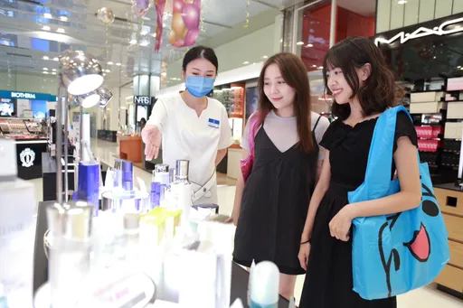 中友欢庆母亲节狂撒55万点购物金 压轴再抽机票送妈妈去旅行