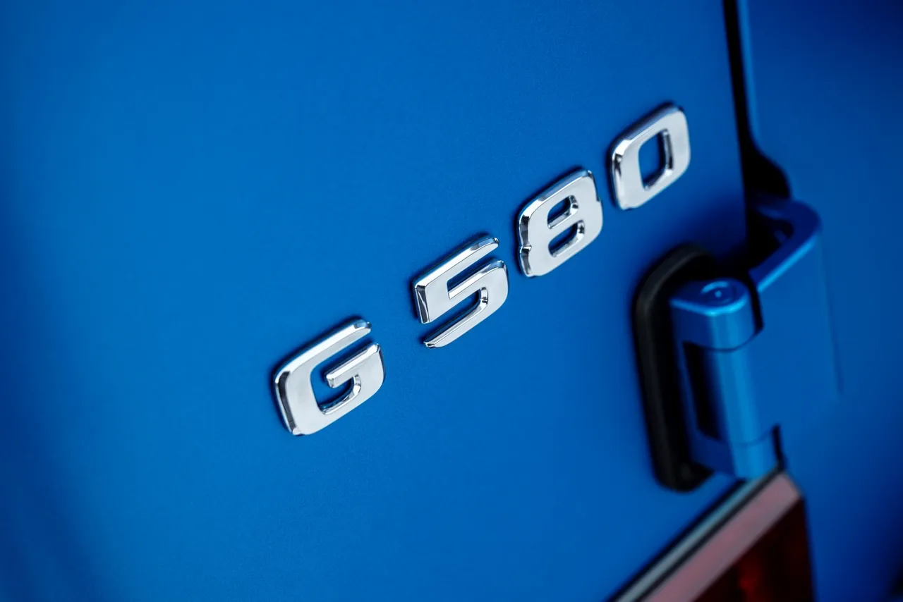 全新純電G 580以純電EQ技術加持,由四個獨立馬達提供 587hp(432kW) 、1,164Nm最大動力,並以虛擬差速器提供獨特駕馭體驗。原廠照片