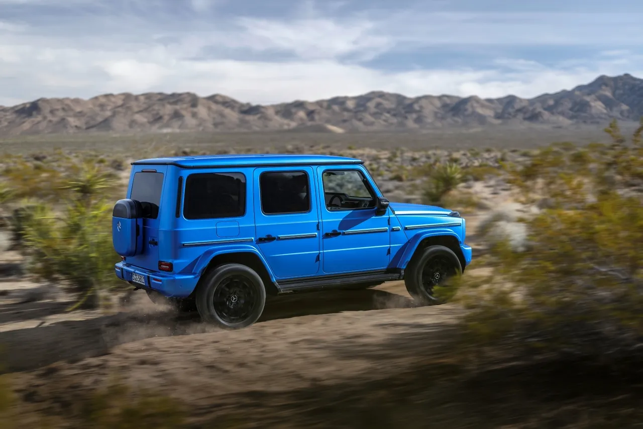 全新純電G-Class全球首發順勢迎來Edition One特別車型,外觀上標配AMG Line外觀套件與夜色套件。原廠照片