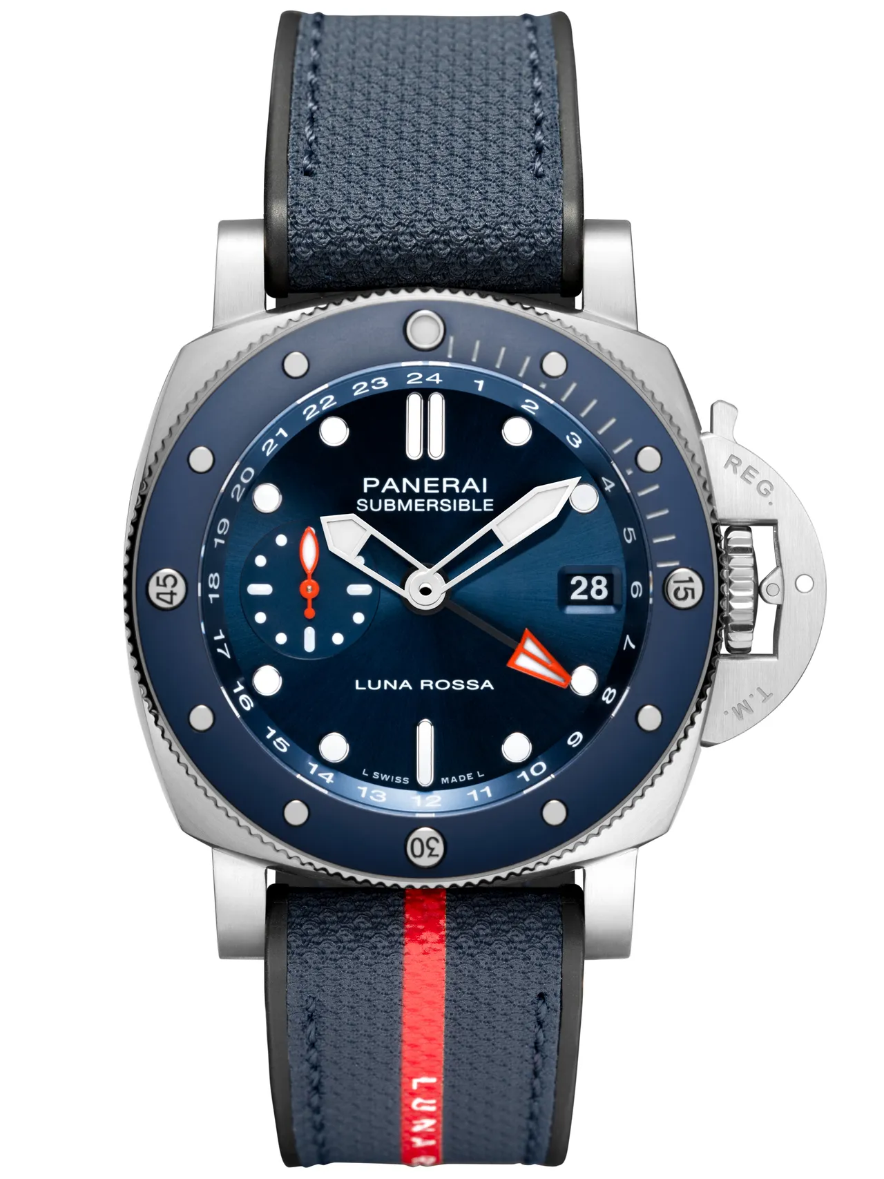 沛納海Submersible GMT Luna Rossa Titanio腕錶(PAM01507),42mm,磨砂鈦金屬錶殼,藍色太陽射線紋錶面,雙材質橡膠及藍色織布錶帶,P.900/GMT24H自動上鏈機械機芯,動力儲存3日,防水深度500米,37萬8000元。品牌提供
