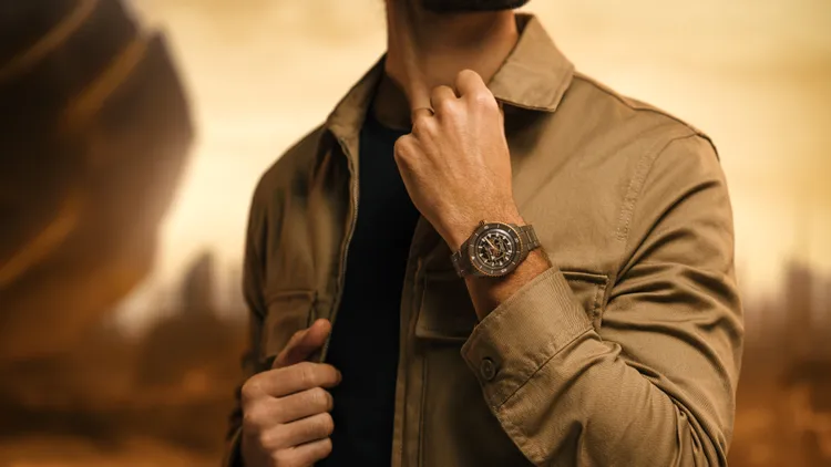 RADO全新Captain Cook庫克船長高科技陶瓷鏤空腕錶。品牌提供