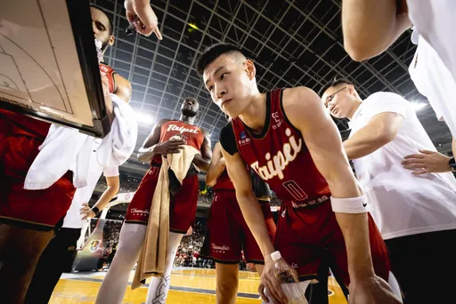 林秉聖發文開放網友批評指教　被罵「簽兩份合約」罕見用3字低調回應