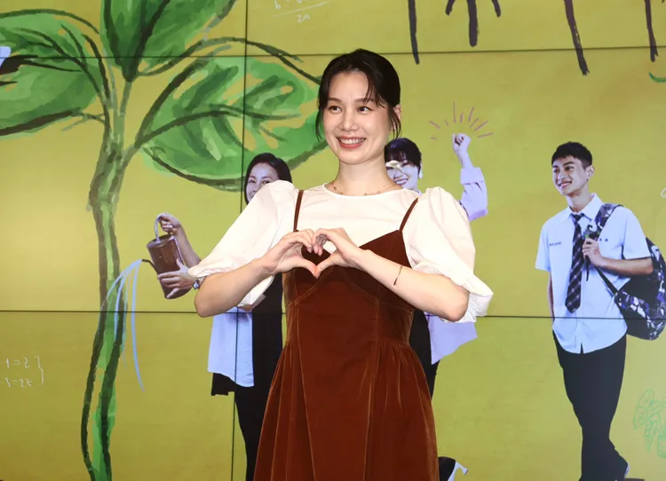 許乃涵飾演被家暴婦女。彭欣偉攝