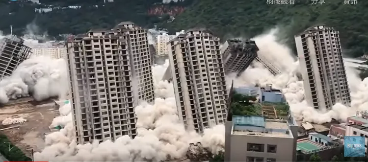 網傳錯誤影片稱是台灣地震。YouTube。