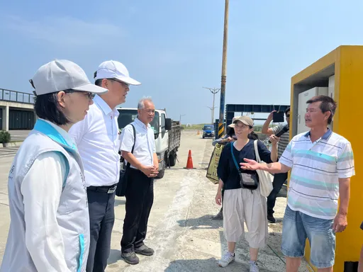 提升漁民作業便利性 新竹漁港完成設置3座岸水岸電設施