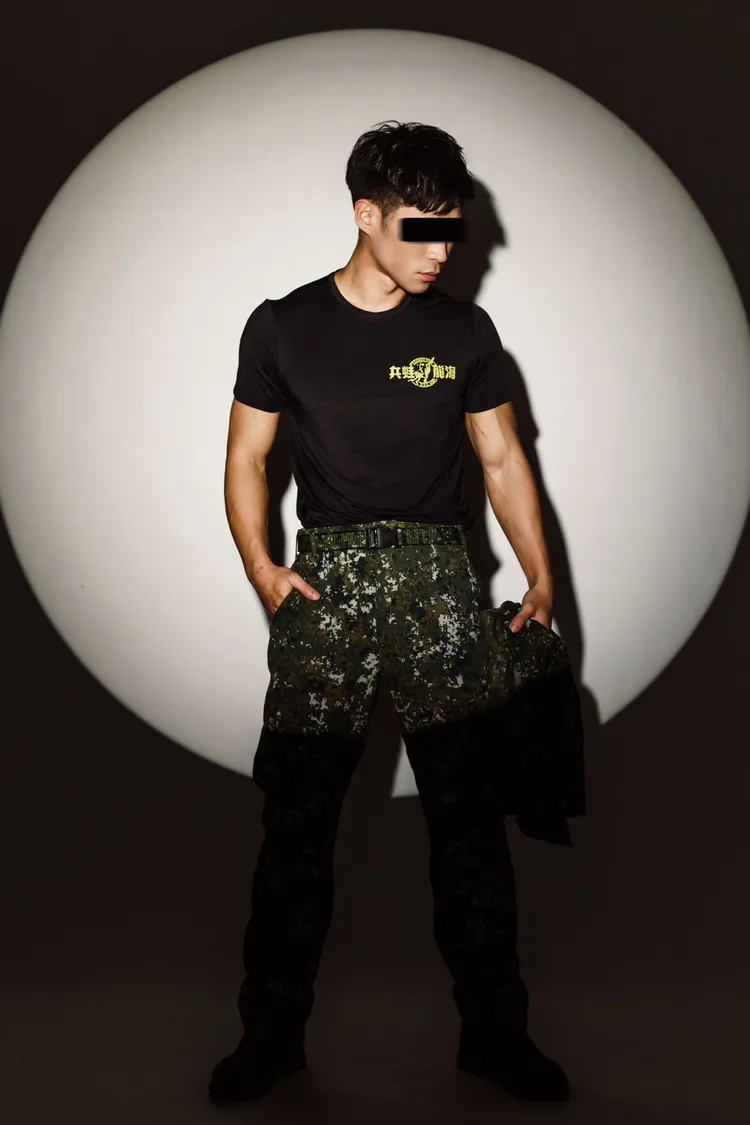 天菜前海龍蛙兵汰除後加入SWAG。SWAG提供