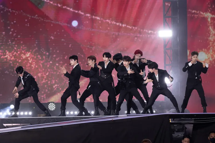 ZEROBASEONE熱力開唱。讀者提供