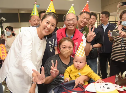 全國首創!南投弱勢童免費打腸病毒疫苗 許淑華喊話中央納公費