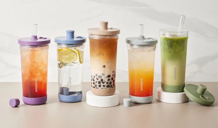 康寧餐具SNAPWARE Tritan跳跳吸管杯。業者提供