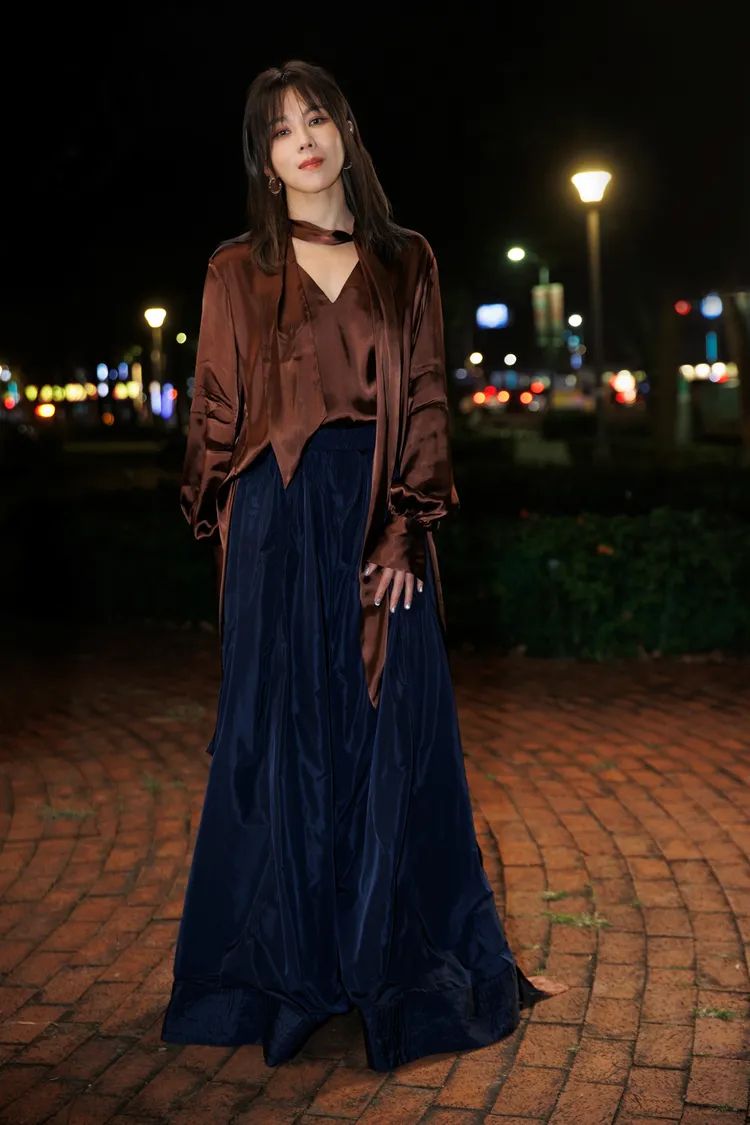 《善良的我們》MV將在7日凌晨12點於蔡健雅官方YouTube頻道上線首播。亞神音樂提供