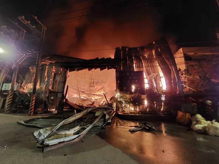 警消搶救中。翻攝畫面