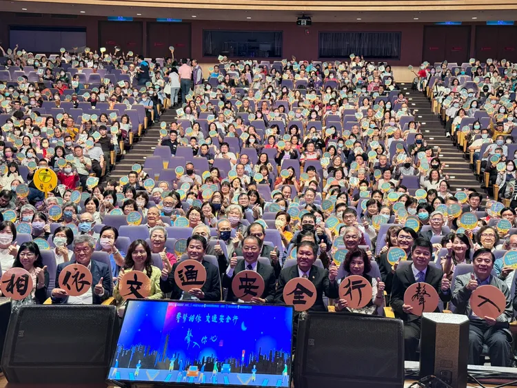 公益演唱會卡司強大，現場1600人座無虛席，聽歌同時也吸收許多交通安全知識。警廣提供