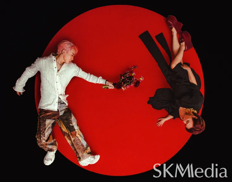 ØZI（左）與葉璦菱首度為工作合體。SKM提供