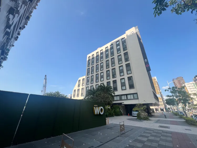 「豐邑TOP+」坪數不走極端小宅，每坪開價48-58萬元，採訂簽5%開工2%行銷。葉家銘攝