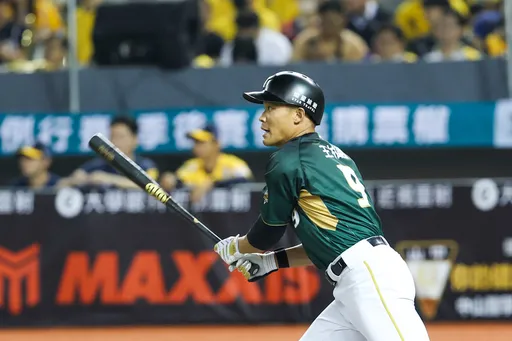 「大王」王柏融回歸中職首役就建功！台鋼雄鷹拿下隊史首勝