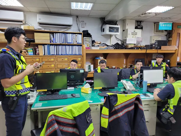 警方勤前教育，並留意各重要路口行經路線，慎防有人滋事或發生交通事故。警方提供