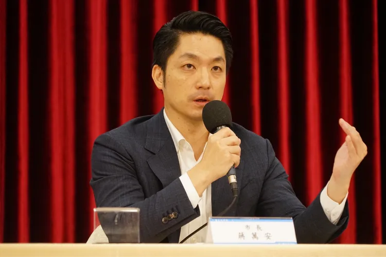 台北市長蔣萬安今（2日）天再對寶林茶室中毒案召開記者會說明。北市府提供