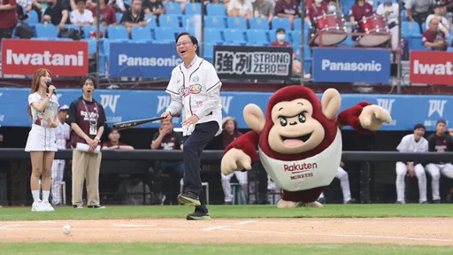 張善政被范宸竣開球K中 笑稱是桃園球場首位因觸身球上壘來賓