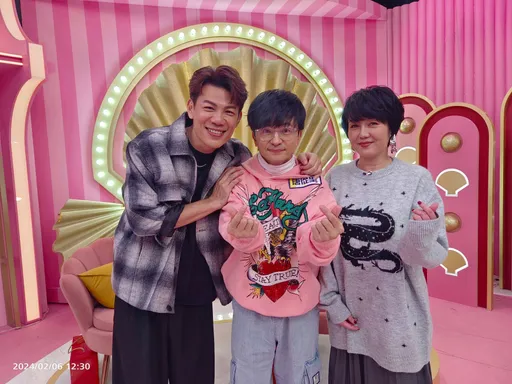 性向不明大前輩總揪吃飯 唐從聖赴約驚見「半裸體」穿浴巾接待