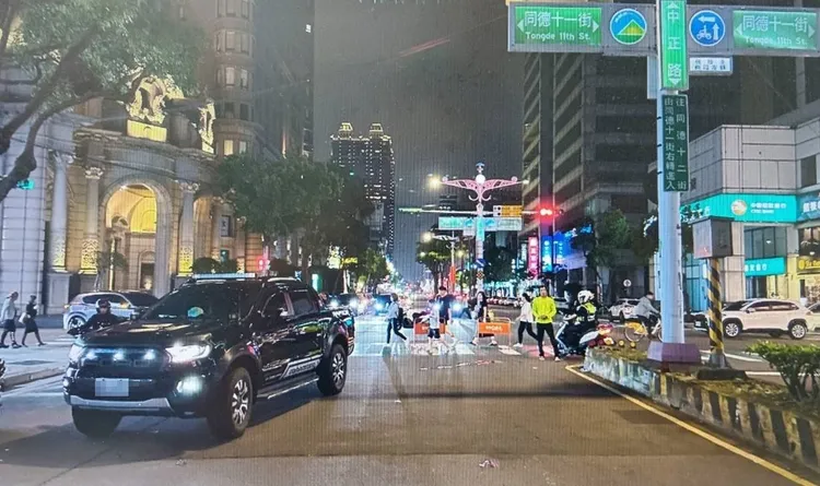 警方到場調查。翻攝畫面